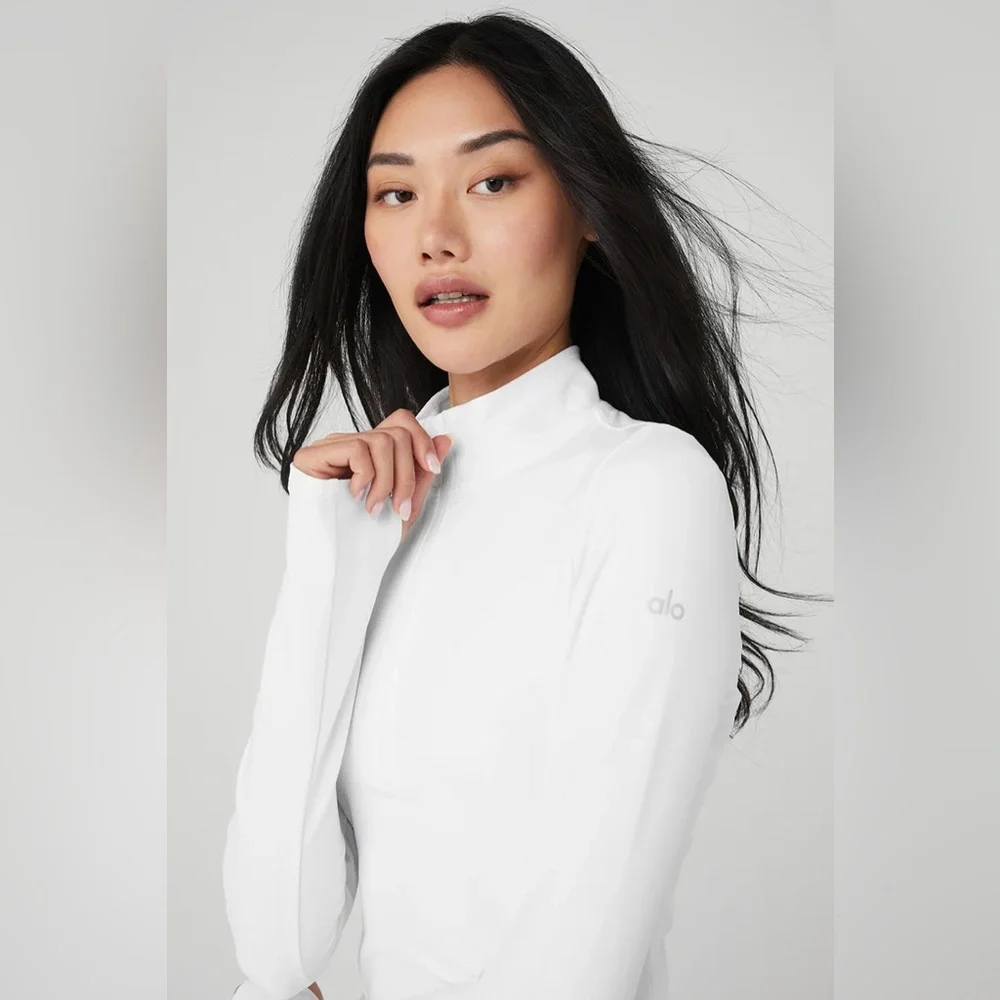 Alo Yoga Refine Turtleneck - Picture 3 of 5